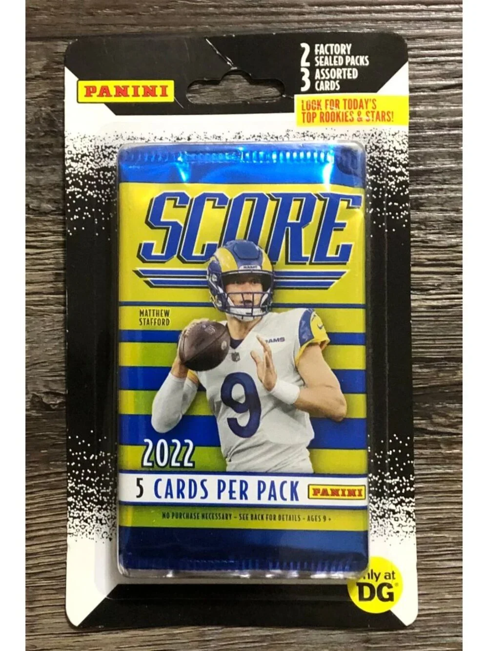 2022 Score Football DG Exclusive Blister Pack LOT of 8 - 2 Packs & 3 Bonus Cards